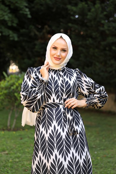 TESETTÜR GÜNLÜK ELBİSE