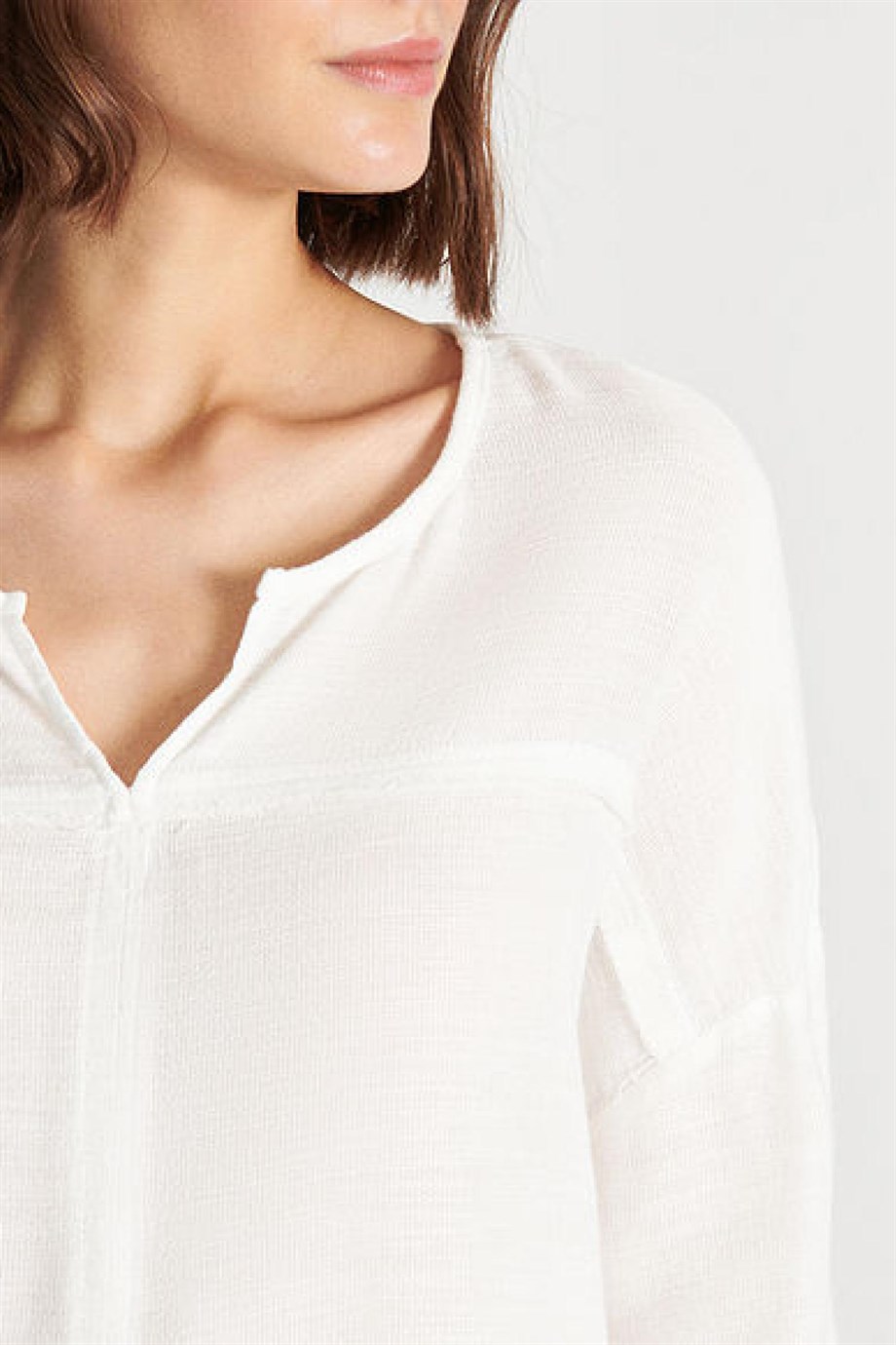 VÜCUT TİPİNİZE GÖRE KADIN BLUZ SEÇİMİ NASIL YAPILIR?