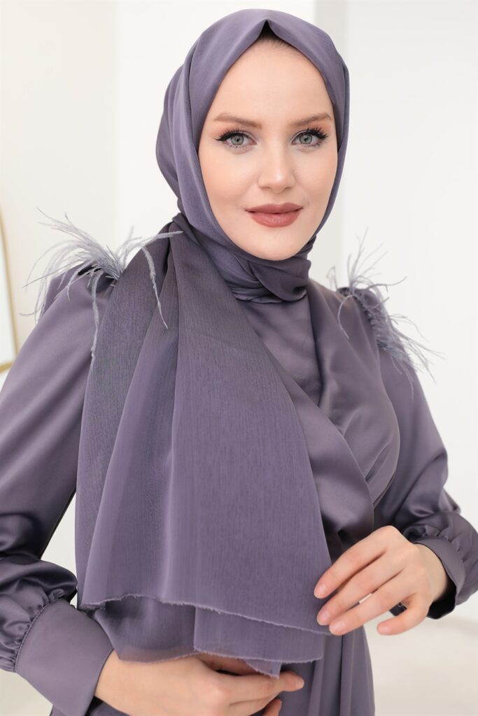 <strong>OMUZ TÜYLÜ TESETTÜR ABİYE İLE TANIŞIN!&nbsp;</strong>