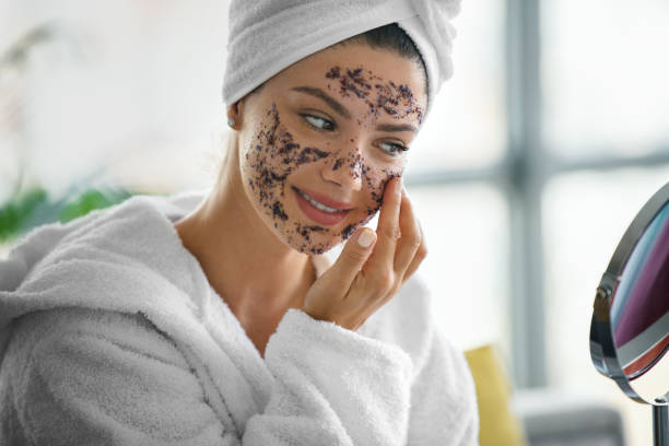 Yüz Peelingi Nedir ve Ne İşe Yarar?