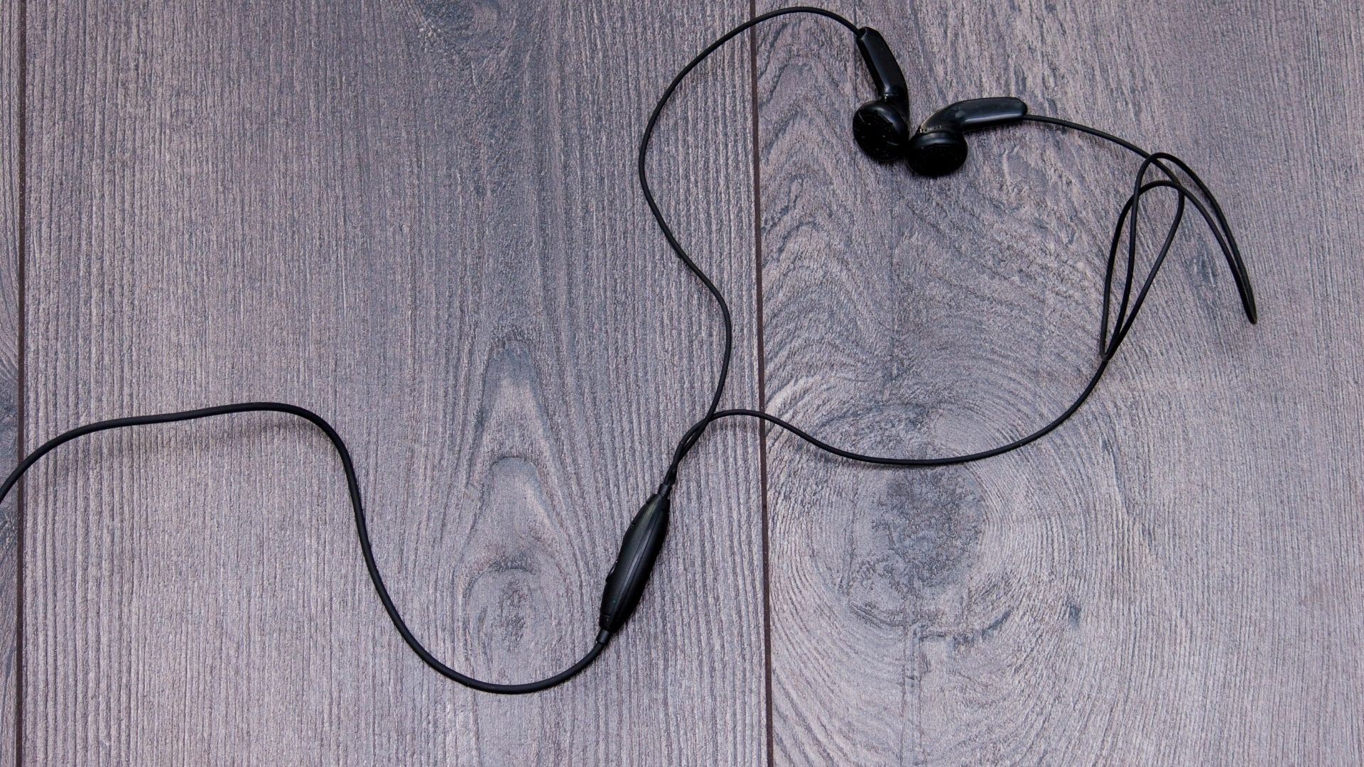 En İyi 4 Kablolu Kulaklık Önerisi